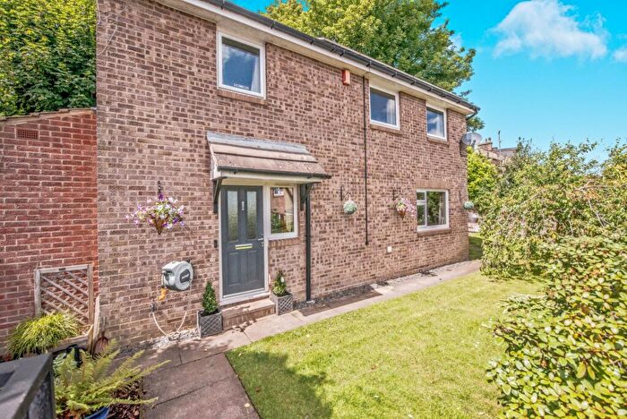 4 Bedroom Detached House For Sale In Wendron Way, Idle, Bradford, BD10
