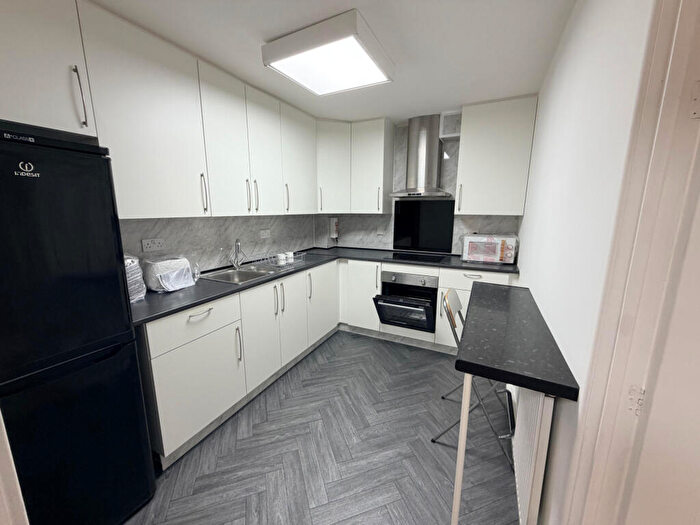 2 Bedroom Apartment To Rent In Berkeley Court, Kelso Street, Leeds, LS2