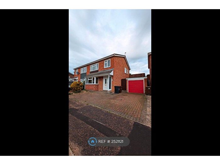 3 Bedroom Semi-Detached House To Rent In Rudkin Road, Colchester, CO4