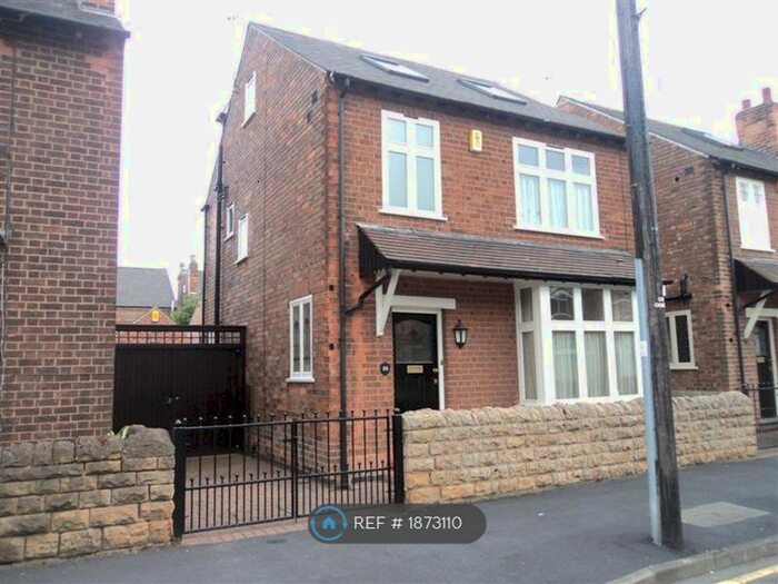 6 Bedroom Detached House To Rent In Ednaston Road Dunkirk, Nottingham, NG7