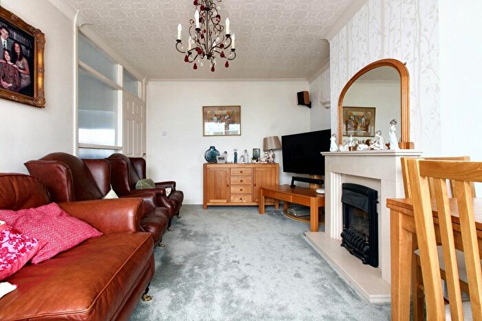 2 Bedroom Semi-Detached Bungalow For Sale In Mount Nod Way, Coventry, CV5
