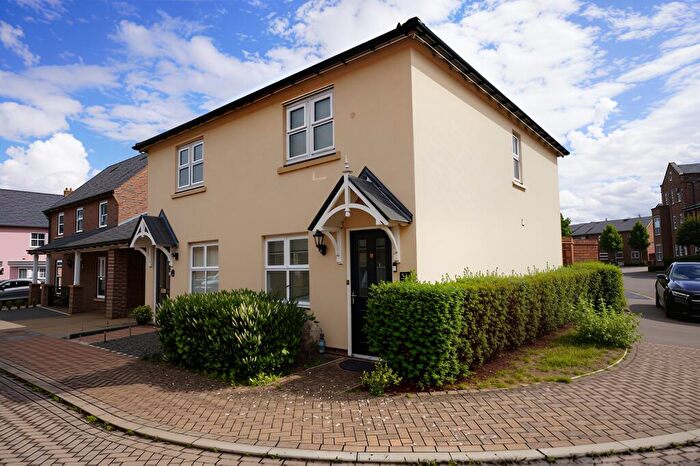 2 Bedroom Semi Detached House For Sale In Gill Edge, Stansted, CM24