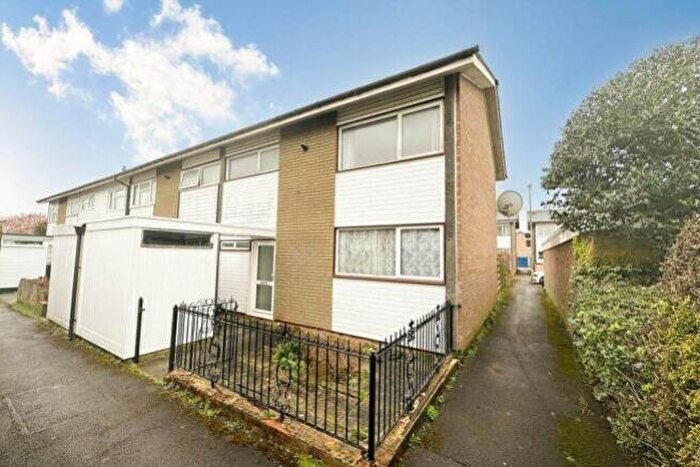 3 Bedroom End Of Terrace House To Rent In Millard Close, Basingstoke, Hampshire, RG21