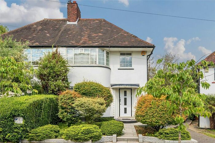 3 Bedroom Semi-Detached House To Rent In Howard Walk, Hampstead Garden Suburb, N2
