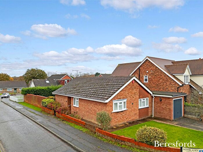 3 Bedroom Bungalow For Sale In Park Lane, Ramsden Heath, CM11