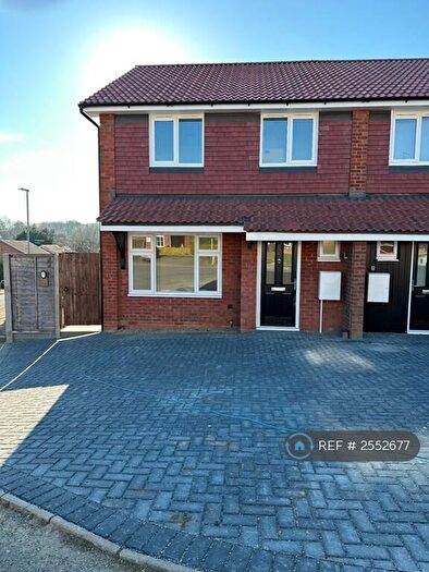 3 Bedroom Semi-Detached House To Rent In Cicero Drive, Luton, LU3