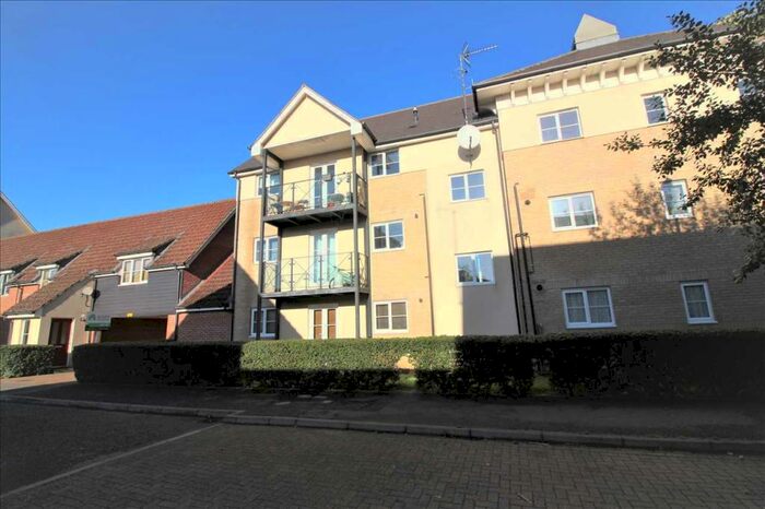 2 Bedroom Apartment To Rent In Two Bedroom Top Floor Apartment, CO9