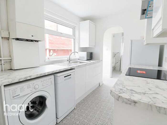 3 Bedroom Terraced House To Rent In Waghorn Street, Chatham, ME4