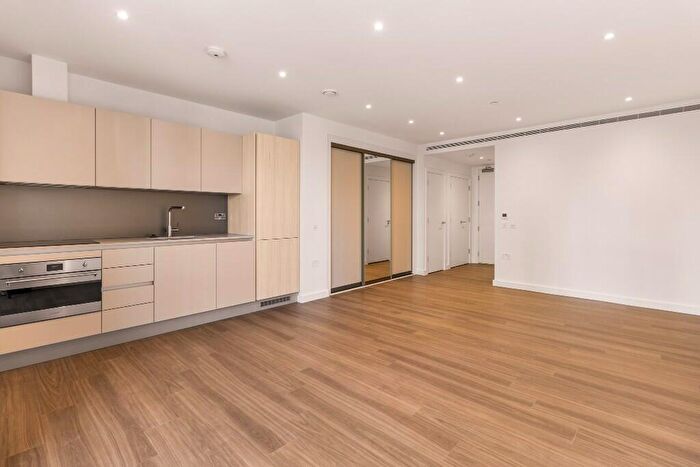 Studio To Rent In Nine Elms Lane, London, SW11