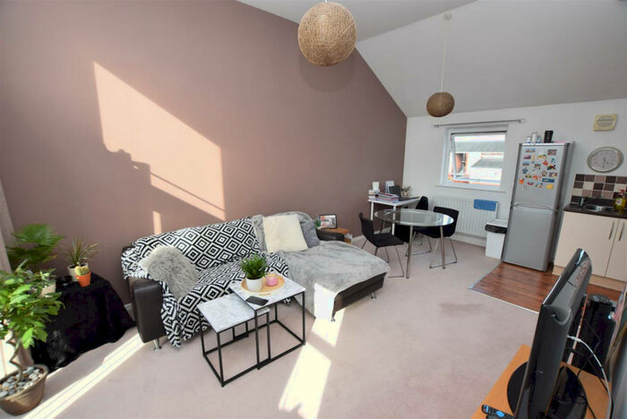 2 Bedroom Apartment To Rent In Wildhay Brook, Hilton, Derby, Derbyshire, DE65