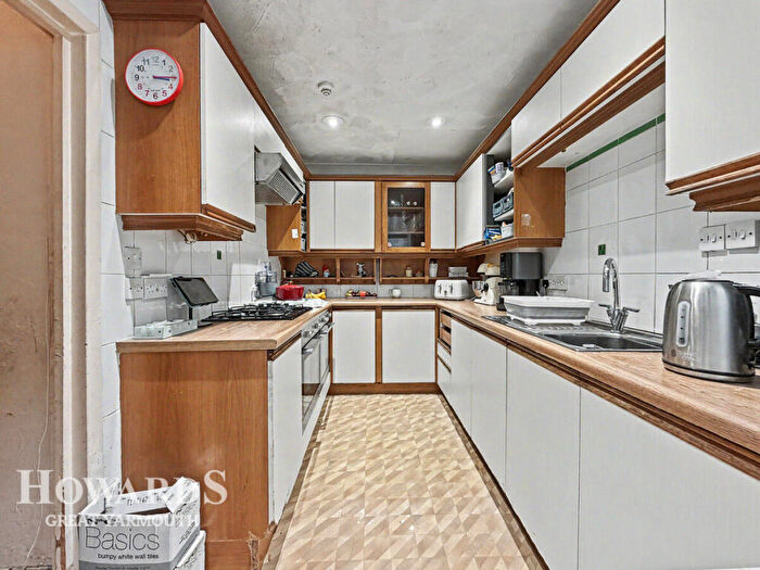 10 Bedroom Terraced House For Sale In Trafalgar Road, Great Yarmouth, NR30