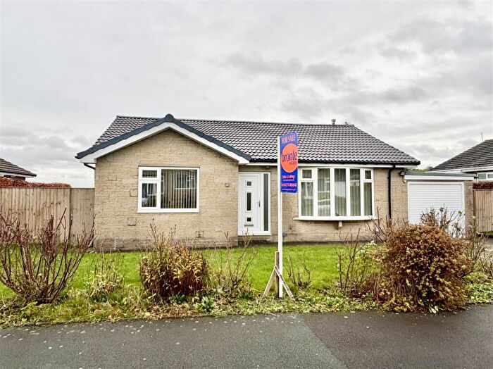 2 Bedroom Detached Bungalow For Sale In Thorpe Road, Thornton, Bradford, BD13