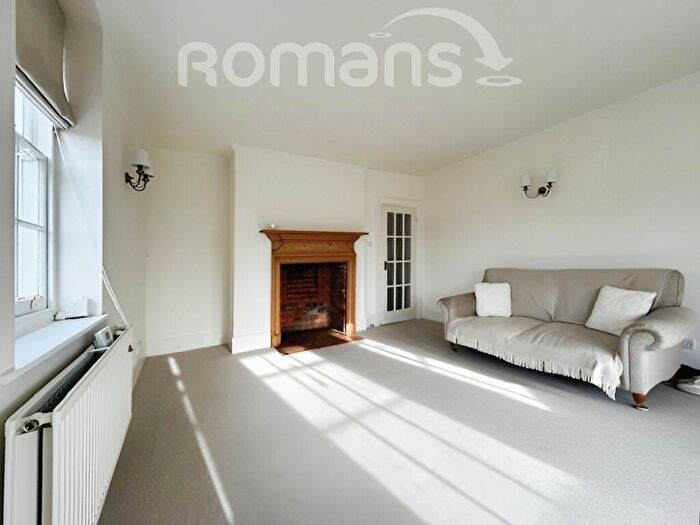 2 Bedroom Apartment To Rent In Rectory Road, SL6