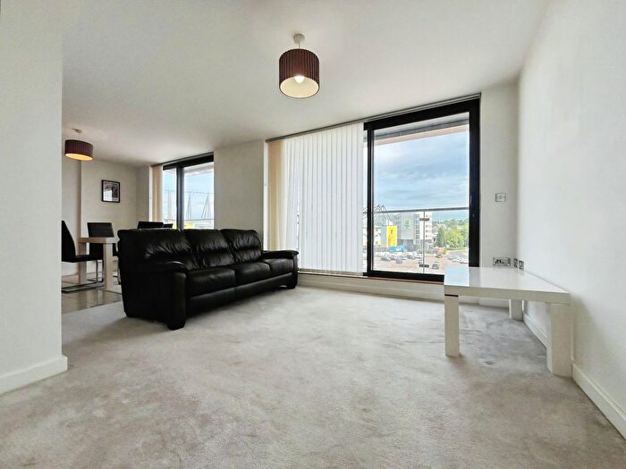 2 Bedroom Flat To Rent In Geoffrey Watling Way, Norwich, NR1