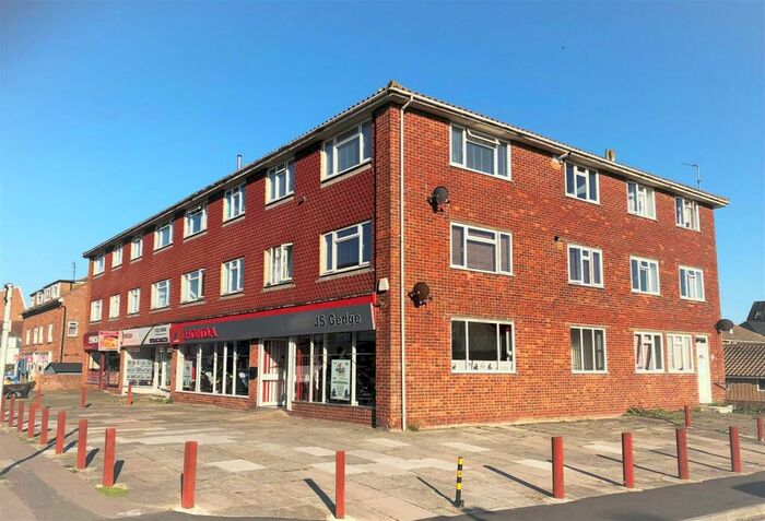 2 Bedroom Flat To Rent In Eastbourne Road, Pevensey Bay, BN24