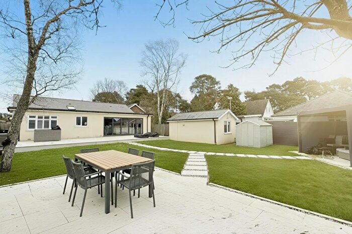 4 Bedroom Detached Bungalow For Sale In Woolsbridge Road, St. Leonards, BH24