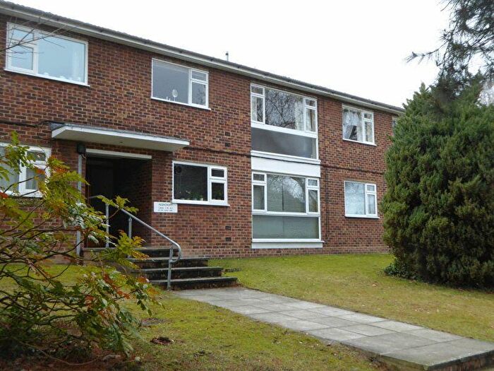 2 Bedroom Flat To Rent In Purley, CR8