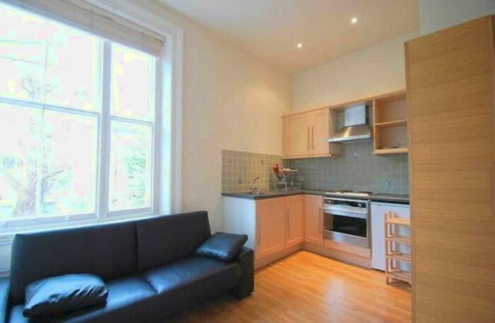 Studio To Rent In Buckland Crescent, Swiss Cottage, NW3