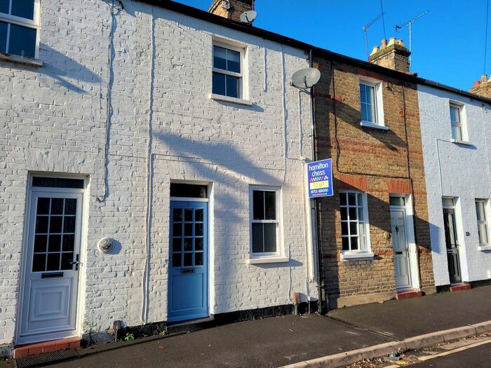 2 Bedroom Terraced House To Rent In Duke Street, Windsor SL4