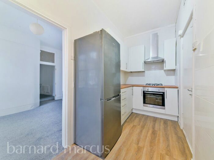 4 Bedroom Maisonette To Rent In Mount Nod Road, London, SW16