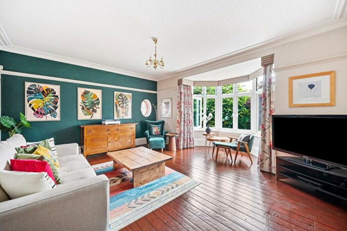 5 Bedroom Detached House For Sale In Cornwall Road, Harrogate, HG1