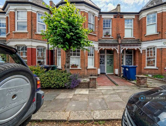 2 Bedroom Maisonette To Rent In Sedgemere Avenue, London, N2