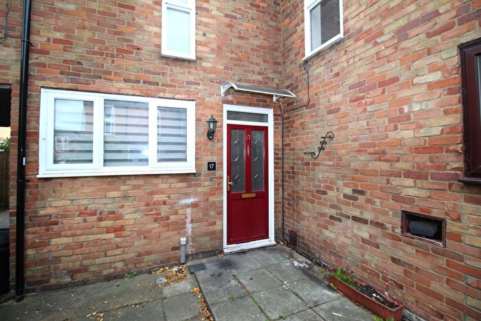3 Bedroom Terraced House To Rent In Bostocke Close, Laindon, SS15