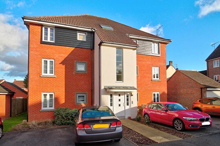 2 Bedroom Apartment For Sale In Appleton Drive, Basingstoke, RG24