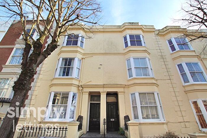Studio To Rent In York Road, Hove, BN3