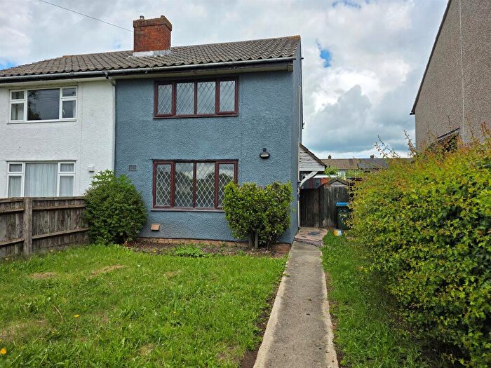 2 Bedroom House To Rent In Albany Place, Aylesbury, HP19