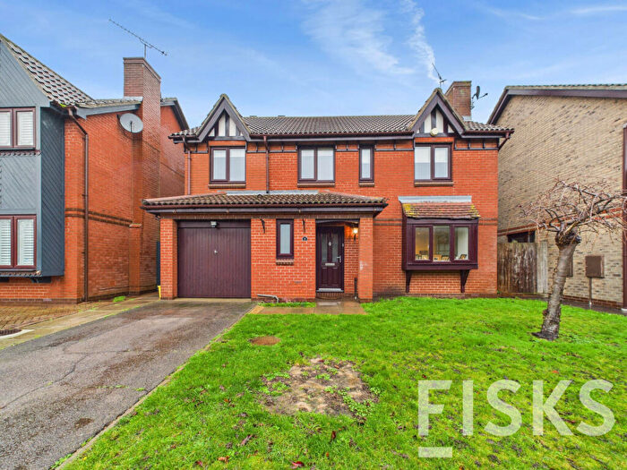 4 Bedroom Detached House For Sale In The Saltings, Benfleet, SS7