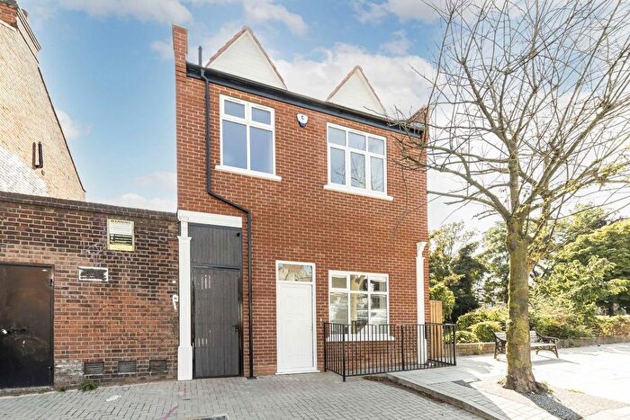 3 Bedroom Property To Rent In Furness Road, Kensal Rise, NW10