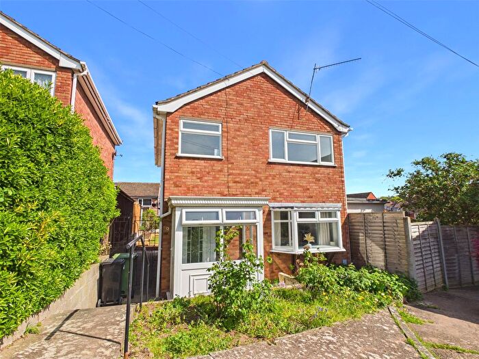 3 Bedroom Detached House For Sale In Somerville Road, Worcester, Worcestershire, WR4