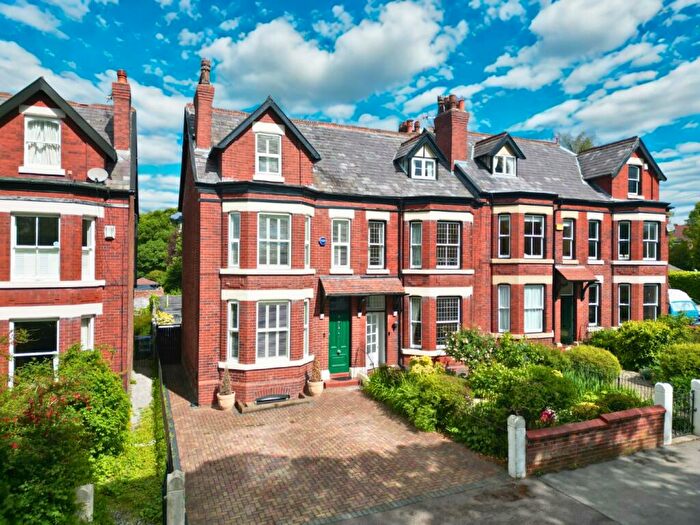5 Bedroom End Of Terrace House For Sale In Mile End Lane, Stockport, Cheshire, SK2