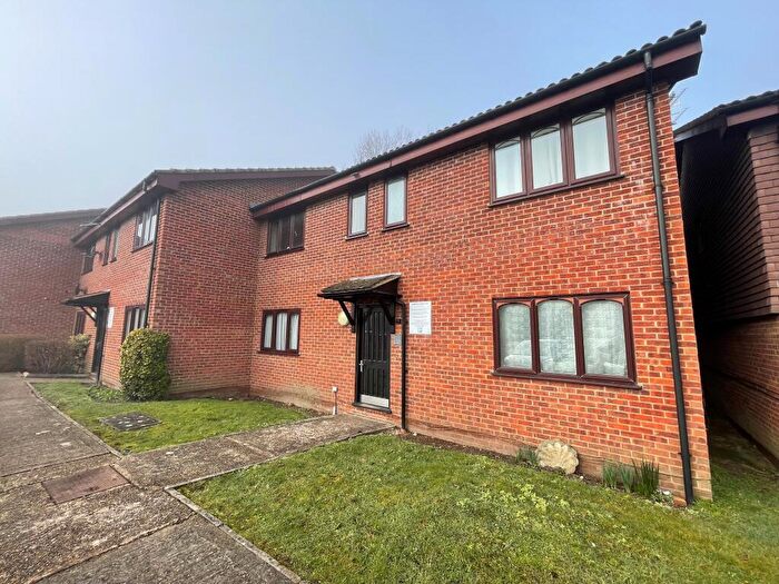 1 Bedroom Flat To Rent In Junction Close, Burgess Hill, West Sussex, RH15