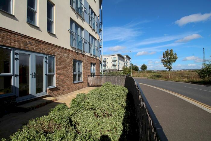 1 Bedroom Flat To Rent In Liverymen Walk, Greenhithe, DA9