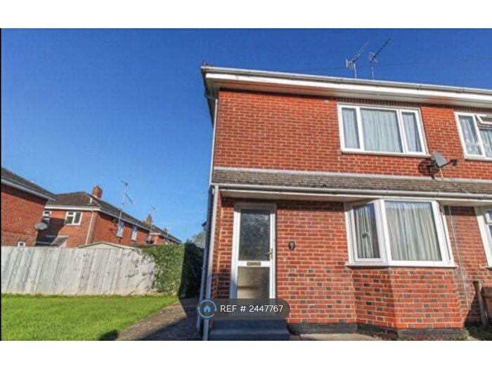 2 Bedroom Semi-Detached House To Rent In Jubilee Road, Romsey, SO51