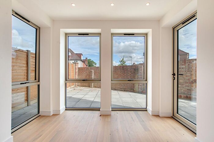 1 Bedroom Flat To Rent In Avondale Road, Bromley, BR1