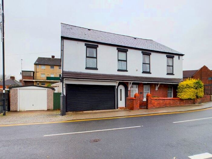 5 Bedroom Detached House For Sale In New Street, Dawley, Telford