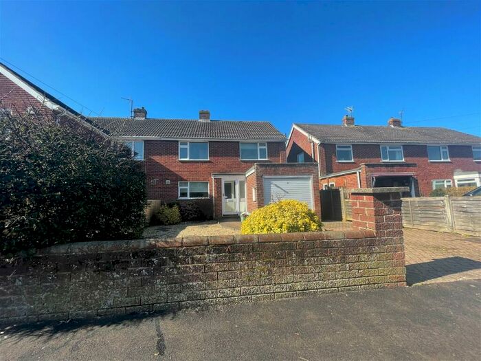 3 Bedroom Semi-Detached House To Rent In Rupert Road, Newbury, RG14
