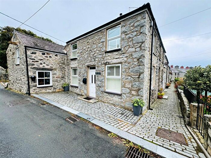 3 Bedroom End Of Terrace House For Sale In Lime Street, Trefor, Caernarfon, Gwynedd, LL54