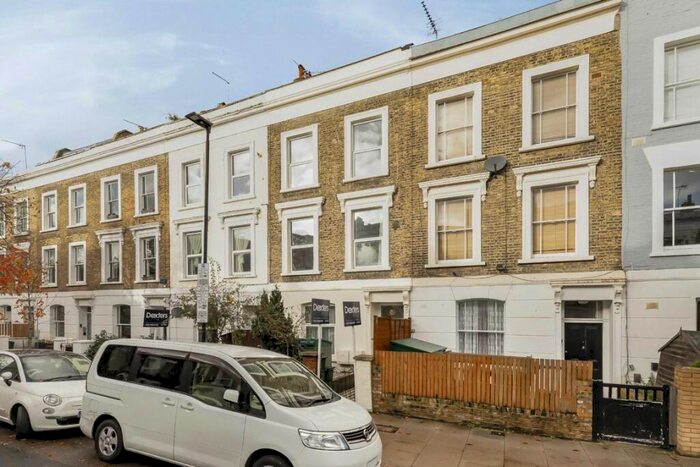 3 Bedroom Flat To Rent In Windsor Road, London, N7