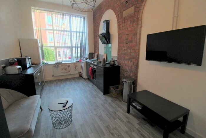 3 Bedroom Apartment To Rent In Gordon Street Flat, Preston, Lancashire, PR1
