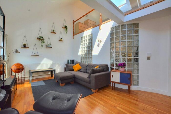 2 Bedroom Flat To Rent In Harefield Mews, Brockley, London, SE4