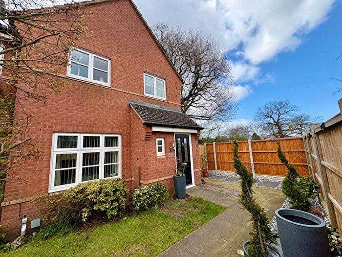 3 Bedroom End Terrace House For Sale In Wavers Marston, Birmingham, West Midlands, B37