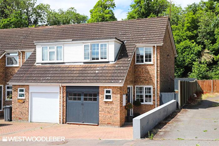 3 Bedroom House For Sale In Trapstyle Road, Ware, SG12