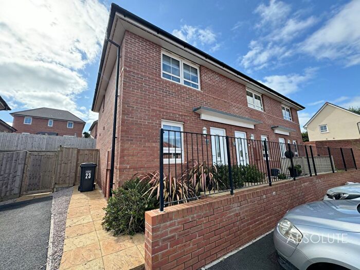 2 Bedroom End Of Terrace House To Rent In Juniper Close, Paignton, TQ4