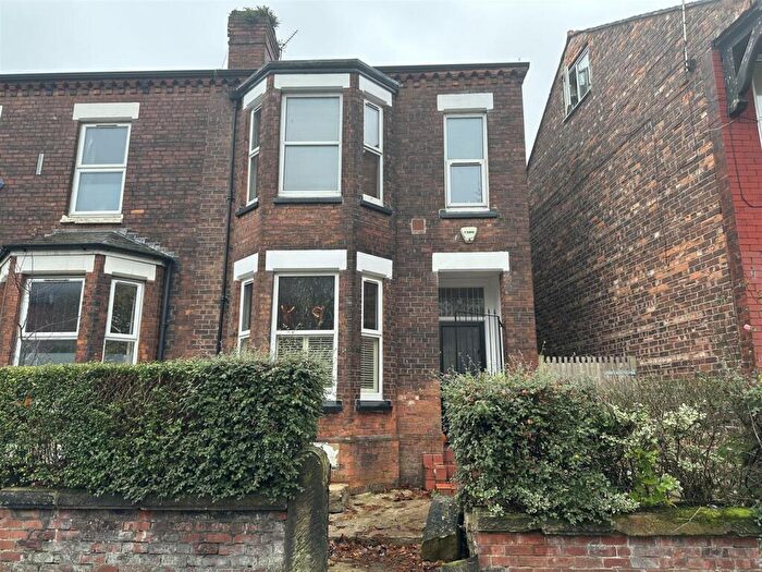 4 Bedroom Property To Rent In Dickenson Road, Rusholme, £pppw, M14