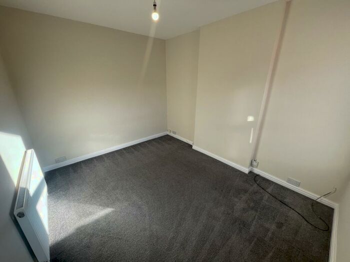 2 Bedroom Apartment To Rent In Wollaston - King Street, DY8