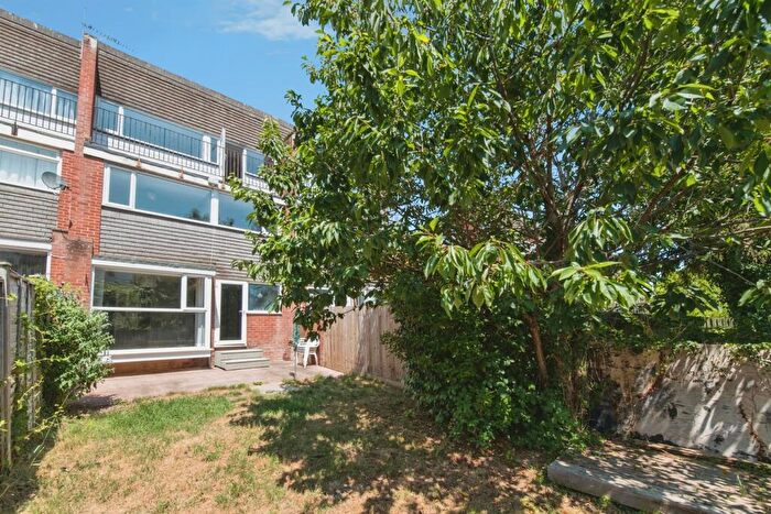4 Bedroom Terraced House For Sale In Gloucester Road, Exeter, EX4